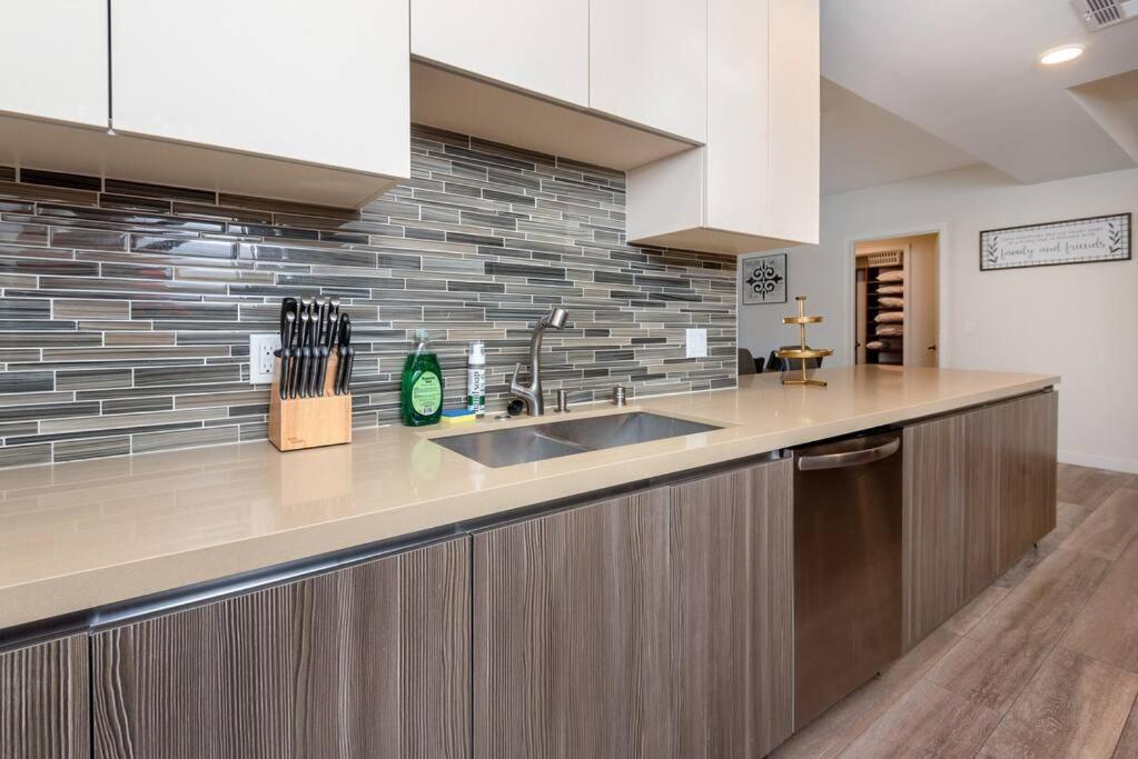 Luxurious Penthouse In Beverly Hills - Sleeps 10 Los Angeles Exterior foto