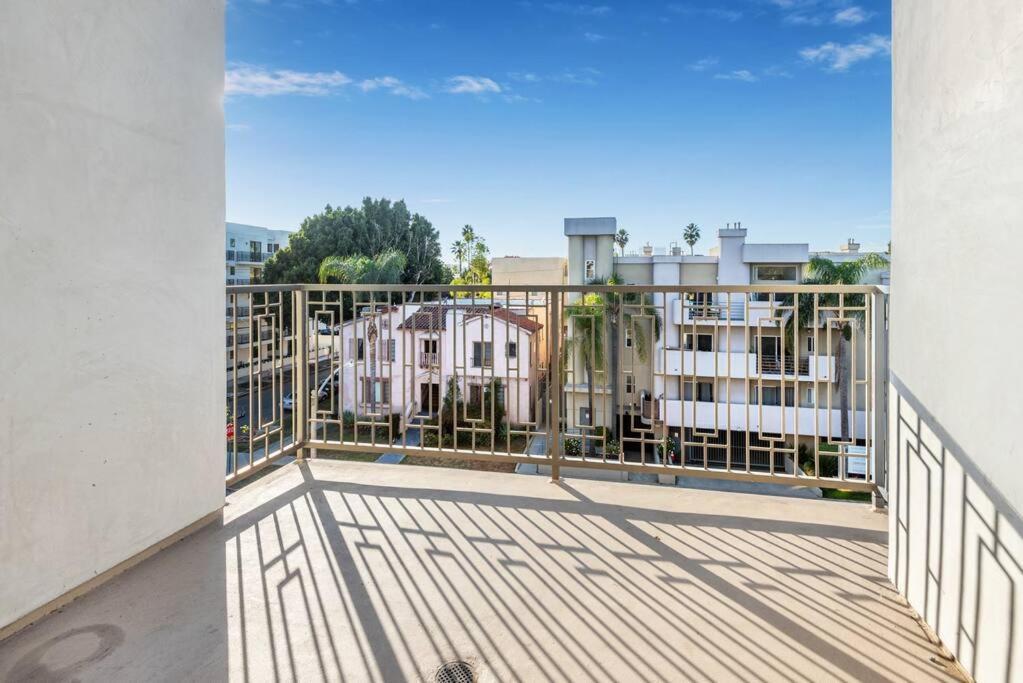 Luxurious Penthouse In Beverly Hills - Sleeps 10 Los Angeles Exterior foto